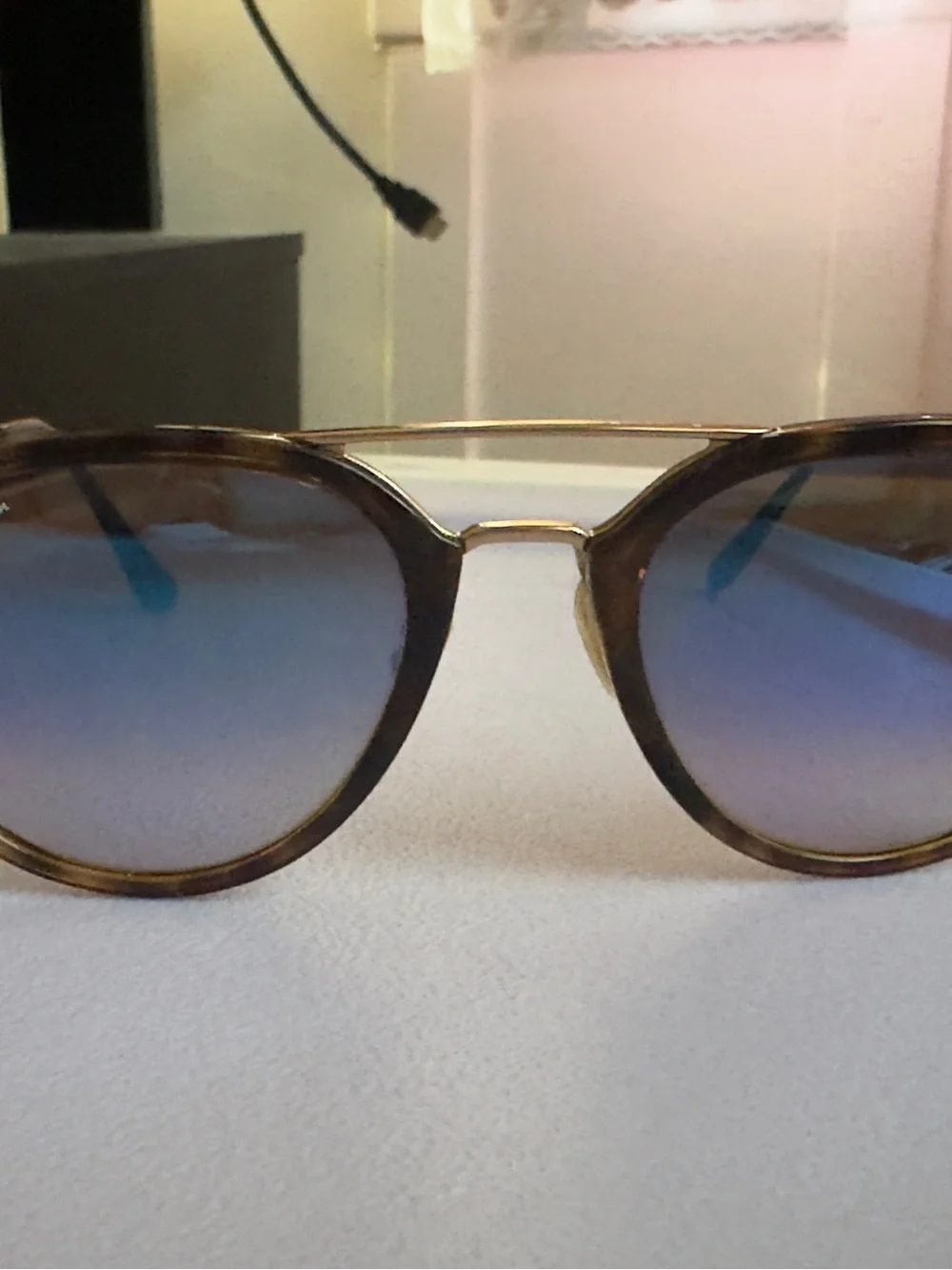 Ray-Ban RB4253 Men’s Tortoiseshell Frame Blue Mirrored Lens Sunglasses